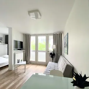 Apartament Concierge Rondo Onz, Warszawa